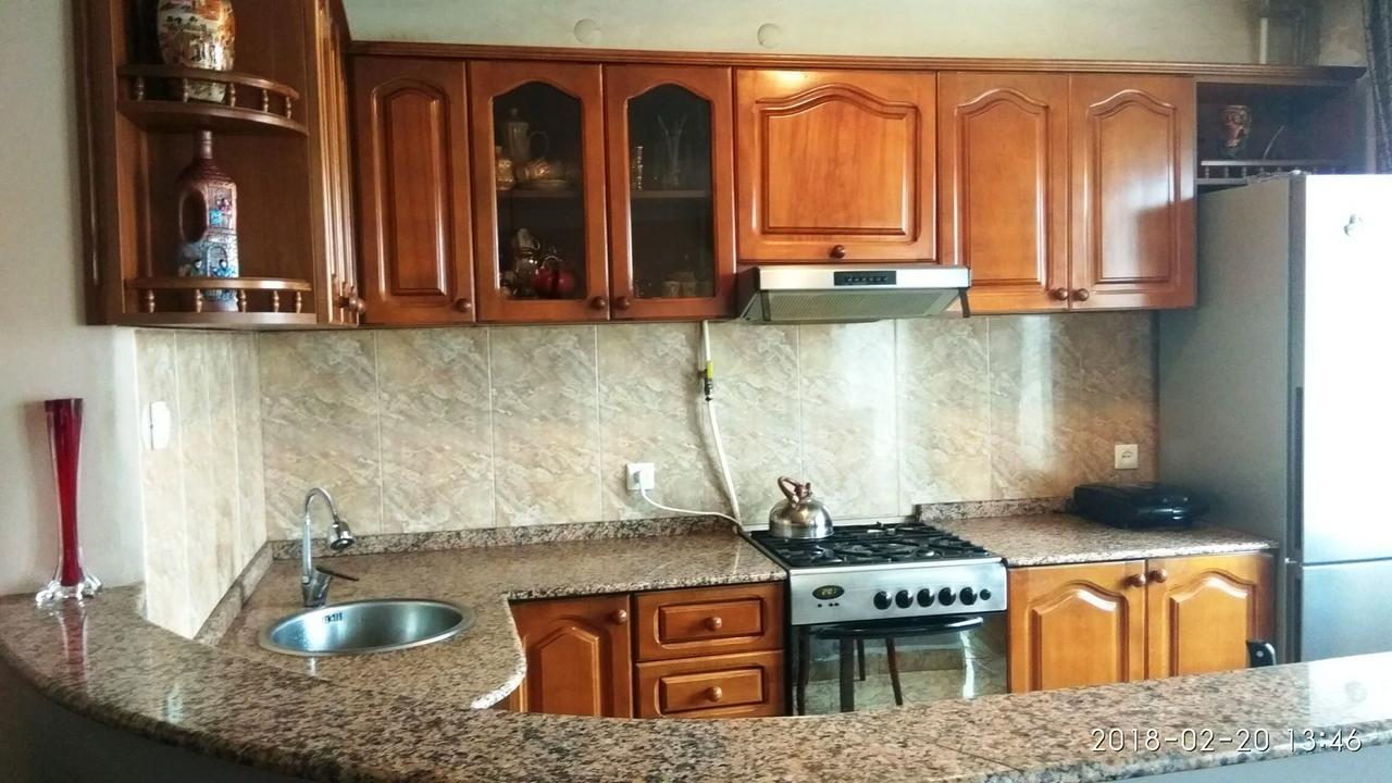 Apartment K. Gamsakhurdia St. Batumi Ngoại thất bức ảnh