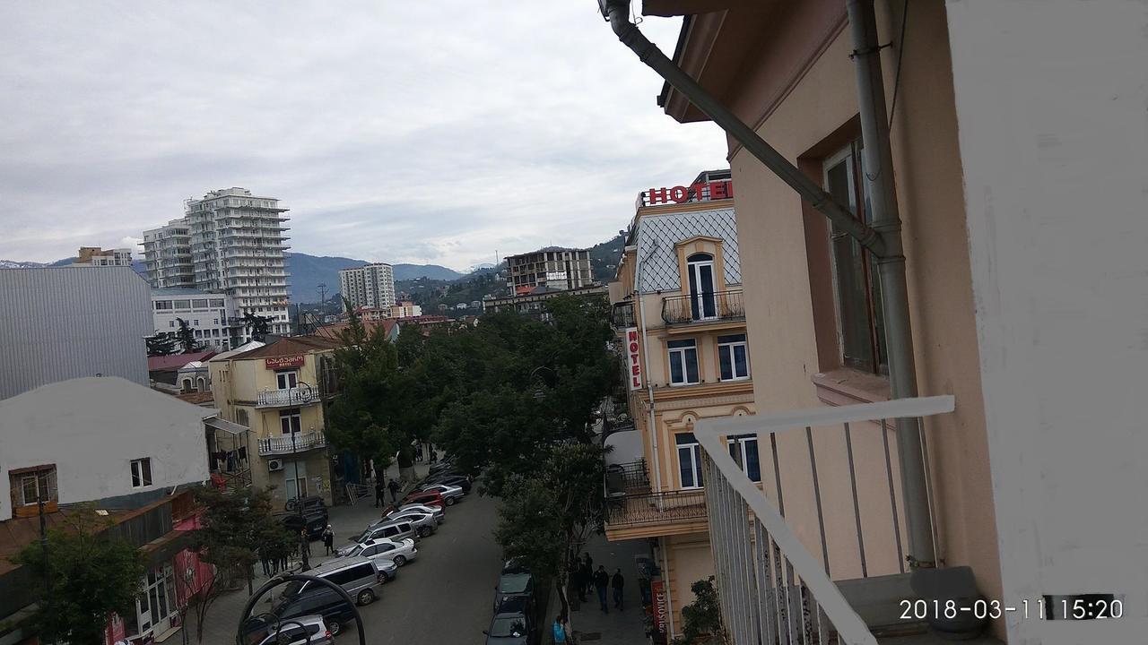 Apartment K. Gamsakhurdia St. Batumi Ngoại thất bức ảnh